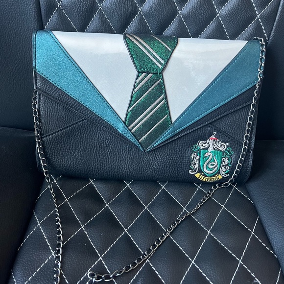Danielle Nicole Slytherin Uniform Clutch - Picture 1 of 4